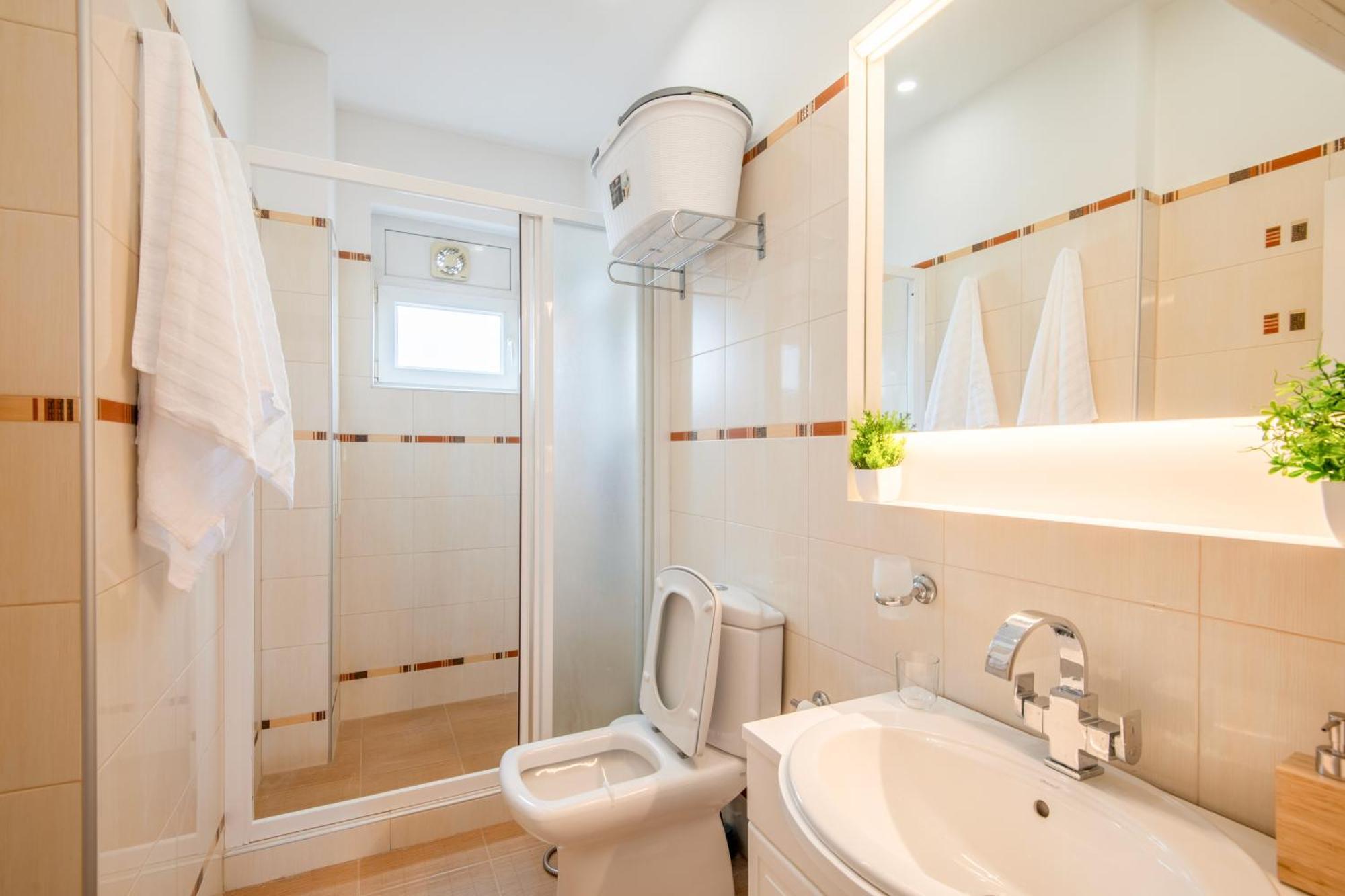 A Luxurious 2 Bedroom Apartment In Center Sofia Esterno foto