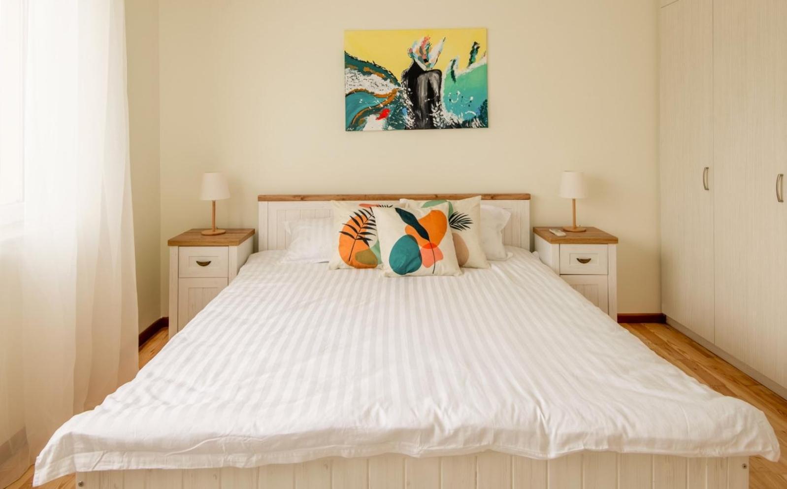 A Luxurious 2 Bedroom Apartment In Center Sofia Esterno foto